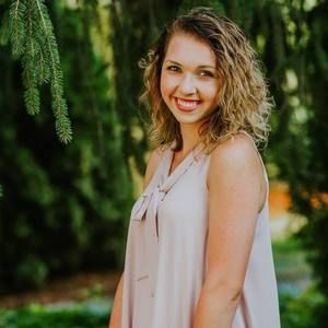 Meet your Posher, Maddie